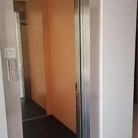 Apartamento Con Parking Vista Pirineo 公寓